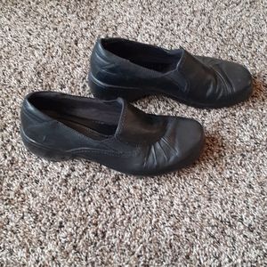 Clark's women's shoes black size 8.5 wide